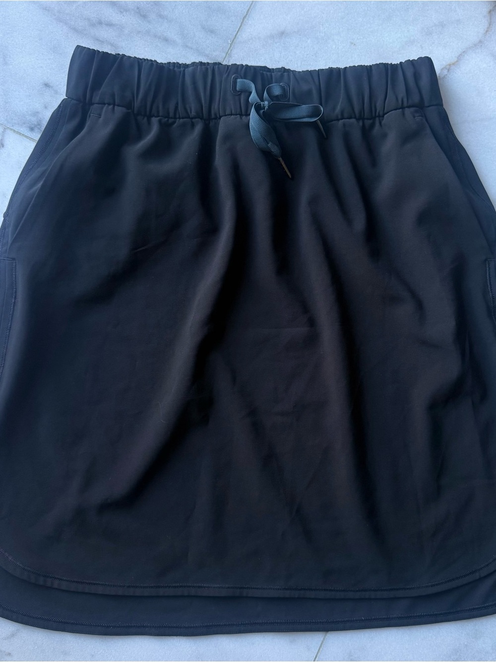 Lululemon skirt size 8